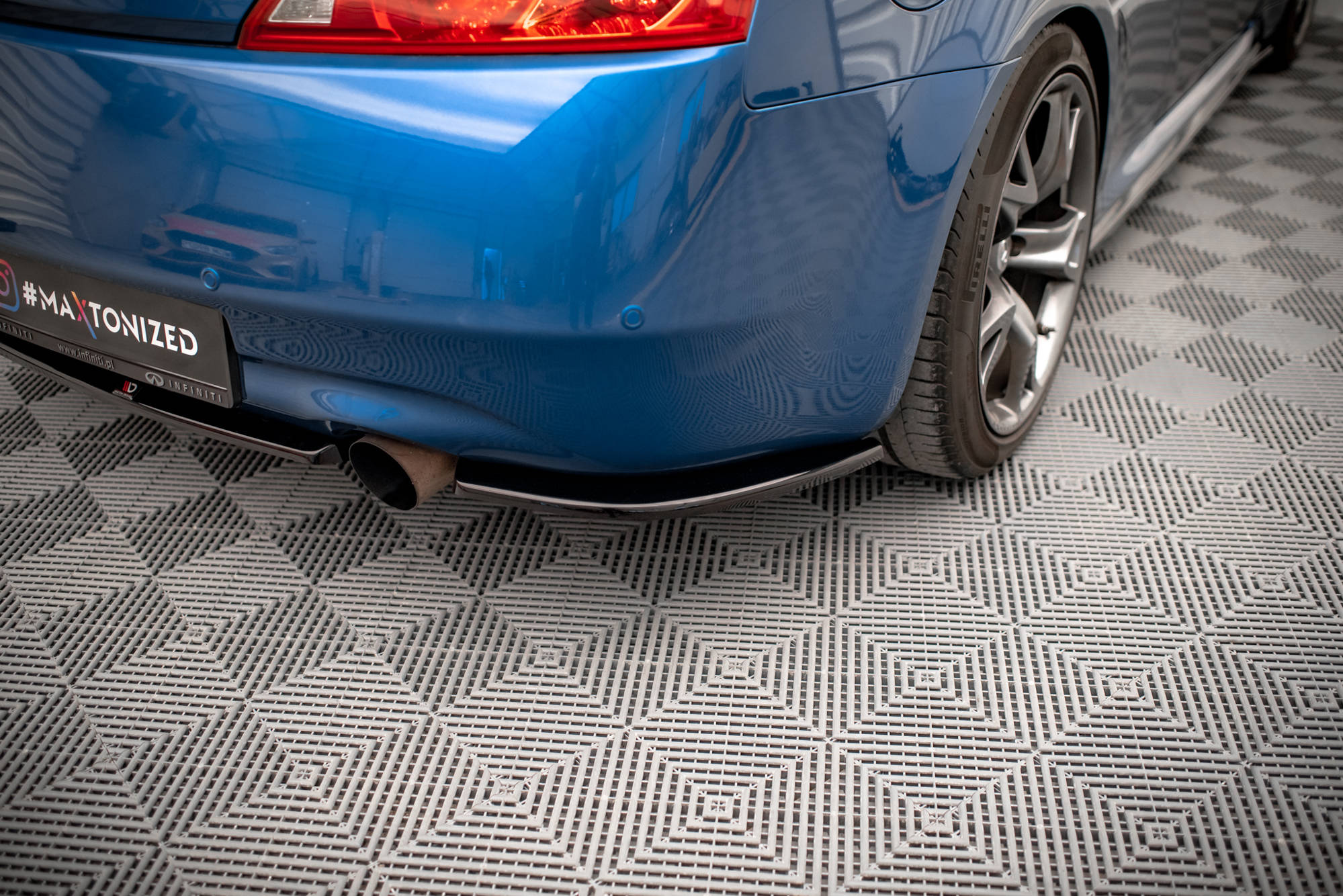 Bakre Flaps Infiniti G37 Coupe