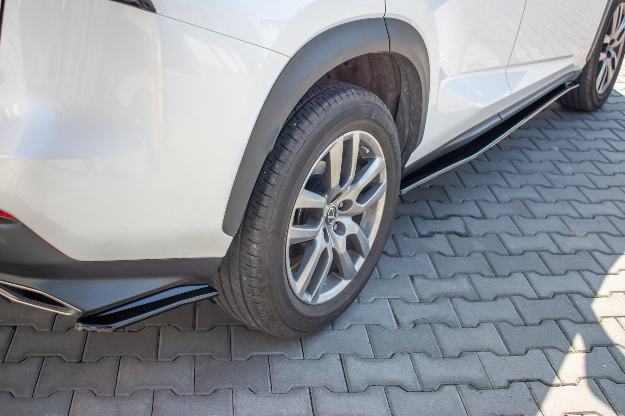 Bakre Flaps Lexus NX Facelift