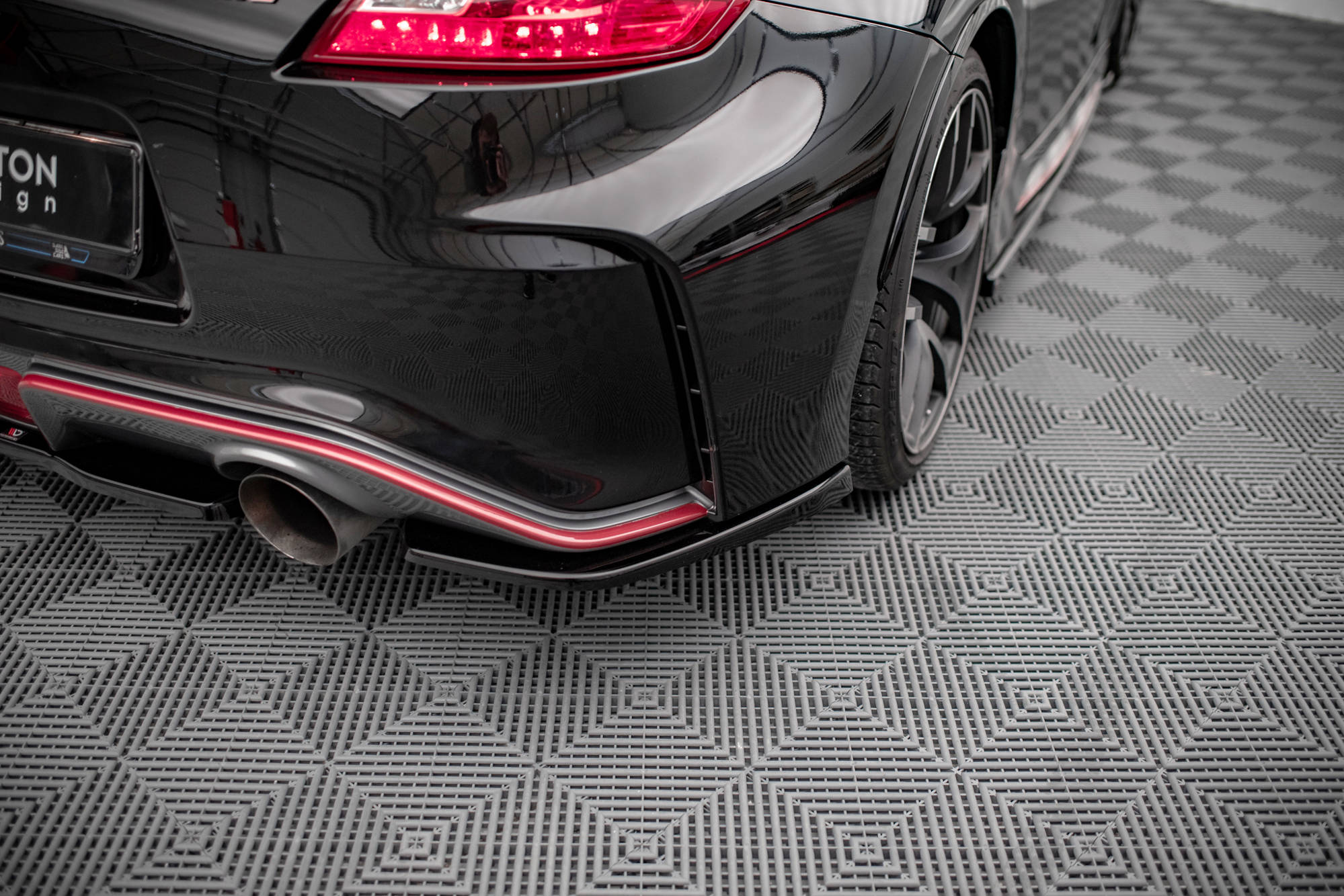 Bakre Flaps Nissan 370Z Nismo Facelift