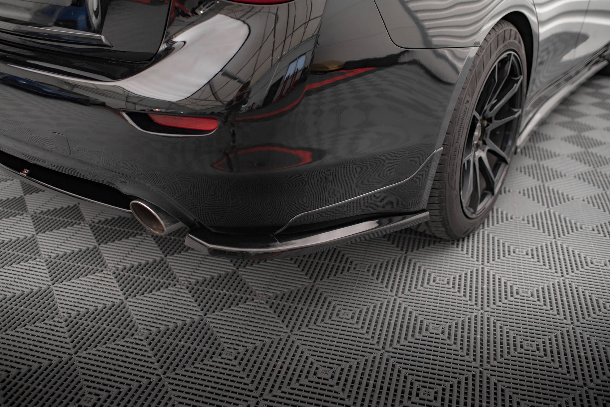 Bakre Flaps V.1 Infiniti Q50 S Mk1