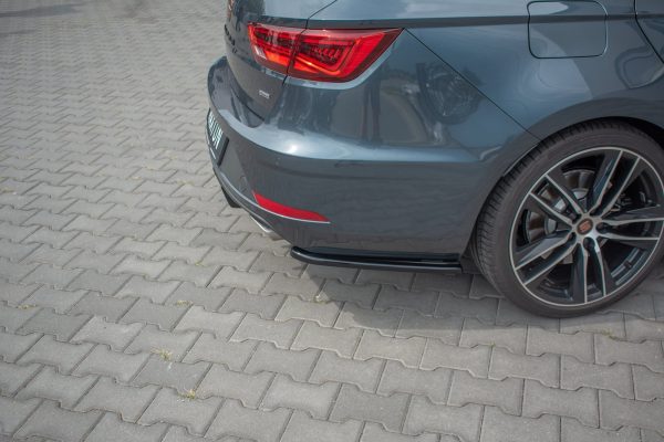 Bakre Flaps V.1 Seat Leon Cupra Mk3 FL Sportstourer