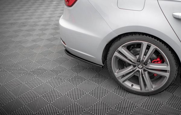 Bakre Flaps V.1 Boczne Seat Leon Cupra Sportstourer Mk3