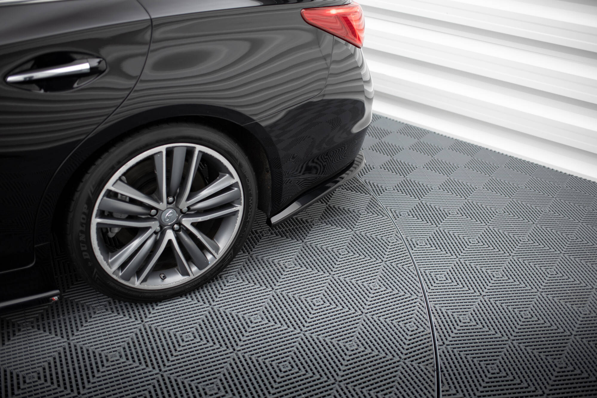Bakre Flaps V.2 Infiniti Q50 S Mk1