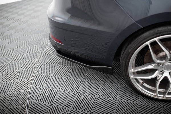 Bakre Flaps V.3 Seat Leon Cupra Mk3 FL Sportstourer