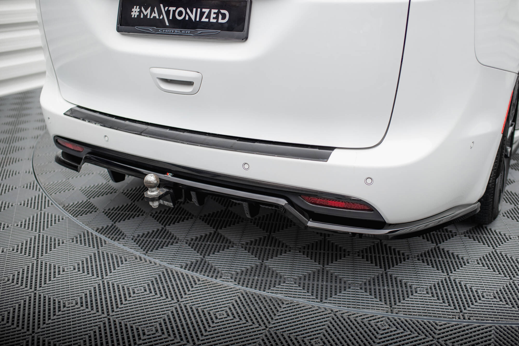Diffuser Chrysler Pacifica Mk2 Facelift
