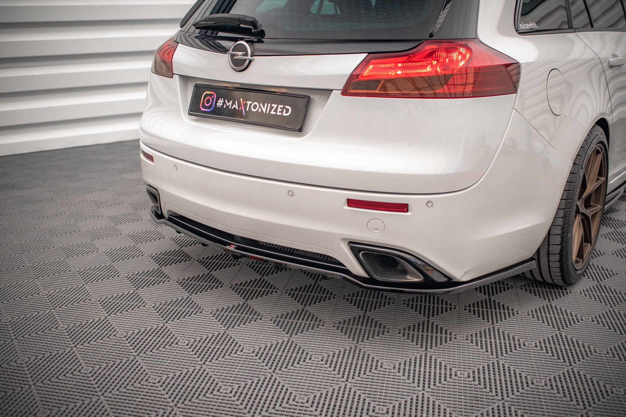Diffuser Opel Insignia OPC Mk1