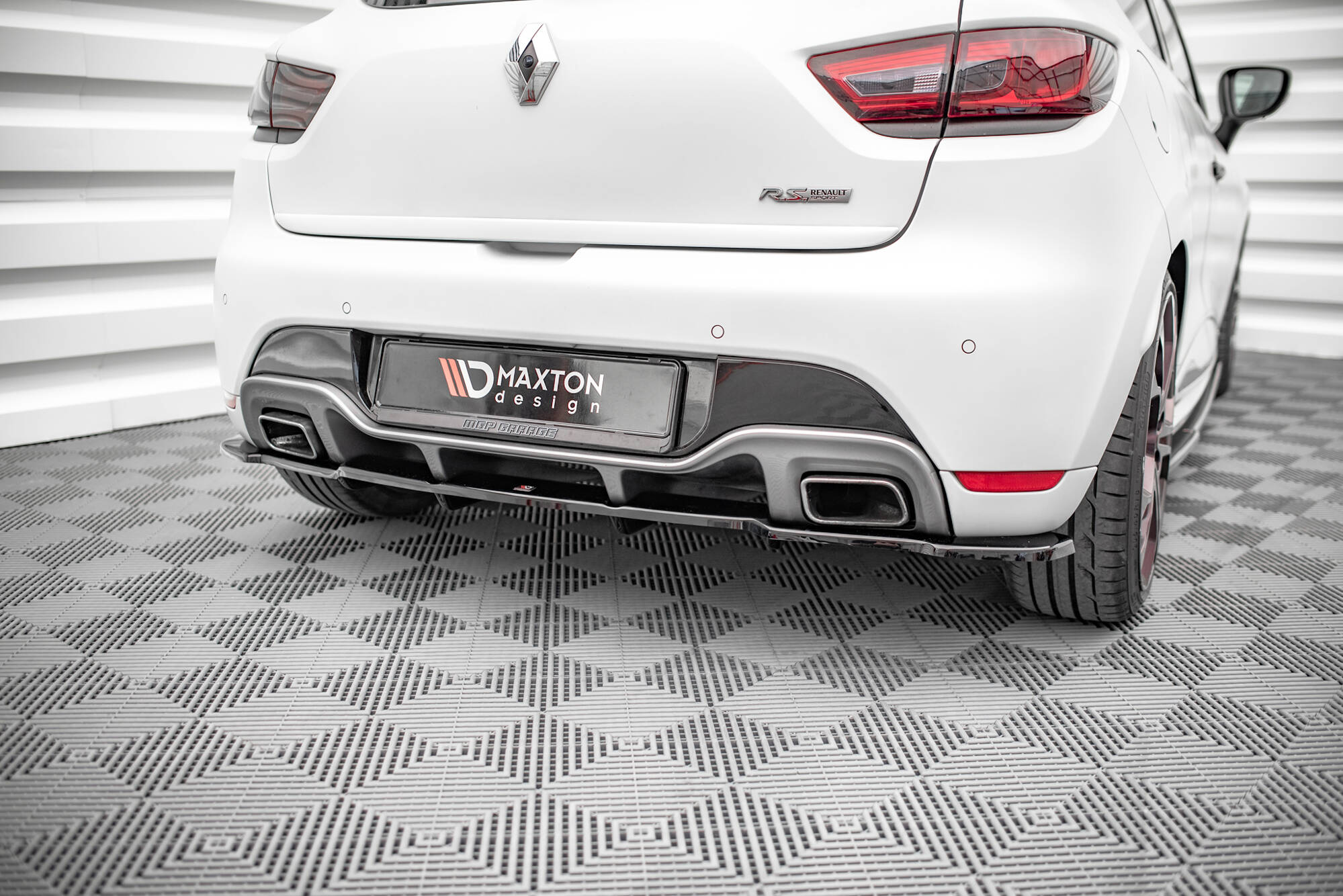 Diffuser Renault Clio RS Mk4