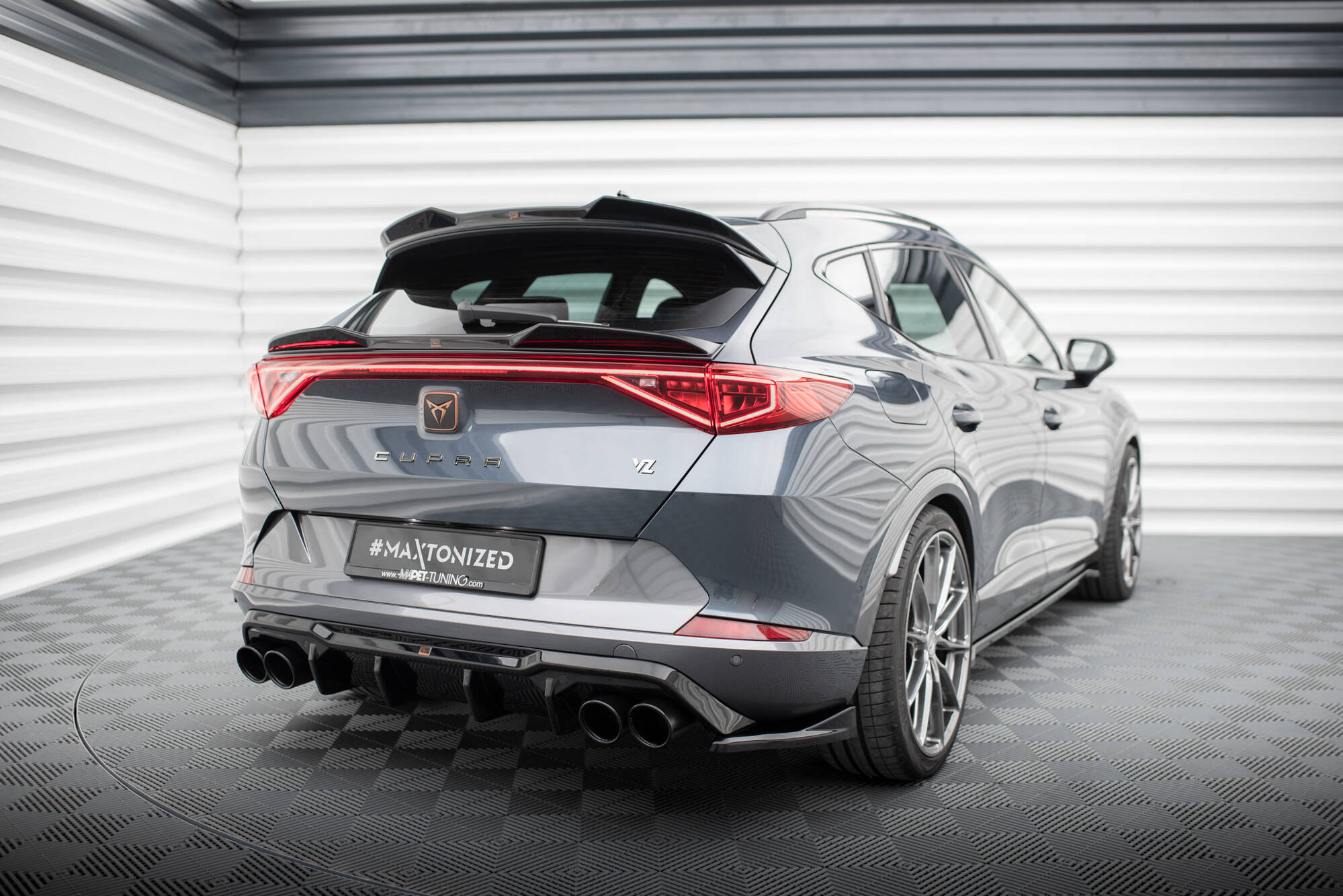 Diffuser V.3 Med Atrapa Wydechu Cupra Formentor Mk1