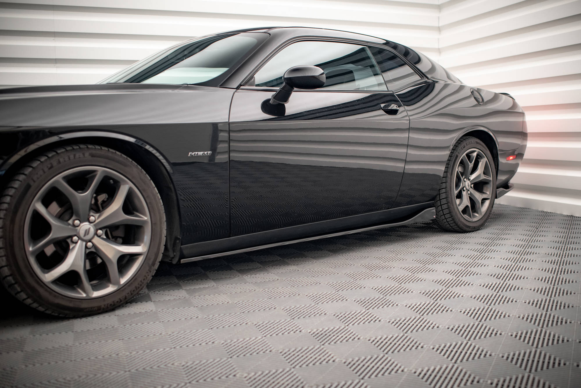 Sideskjørt Dodge Challenger RT Mk3 Facelift