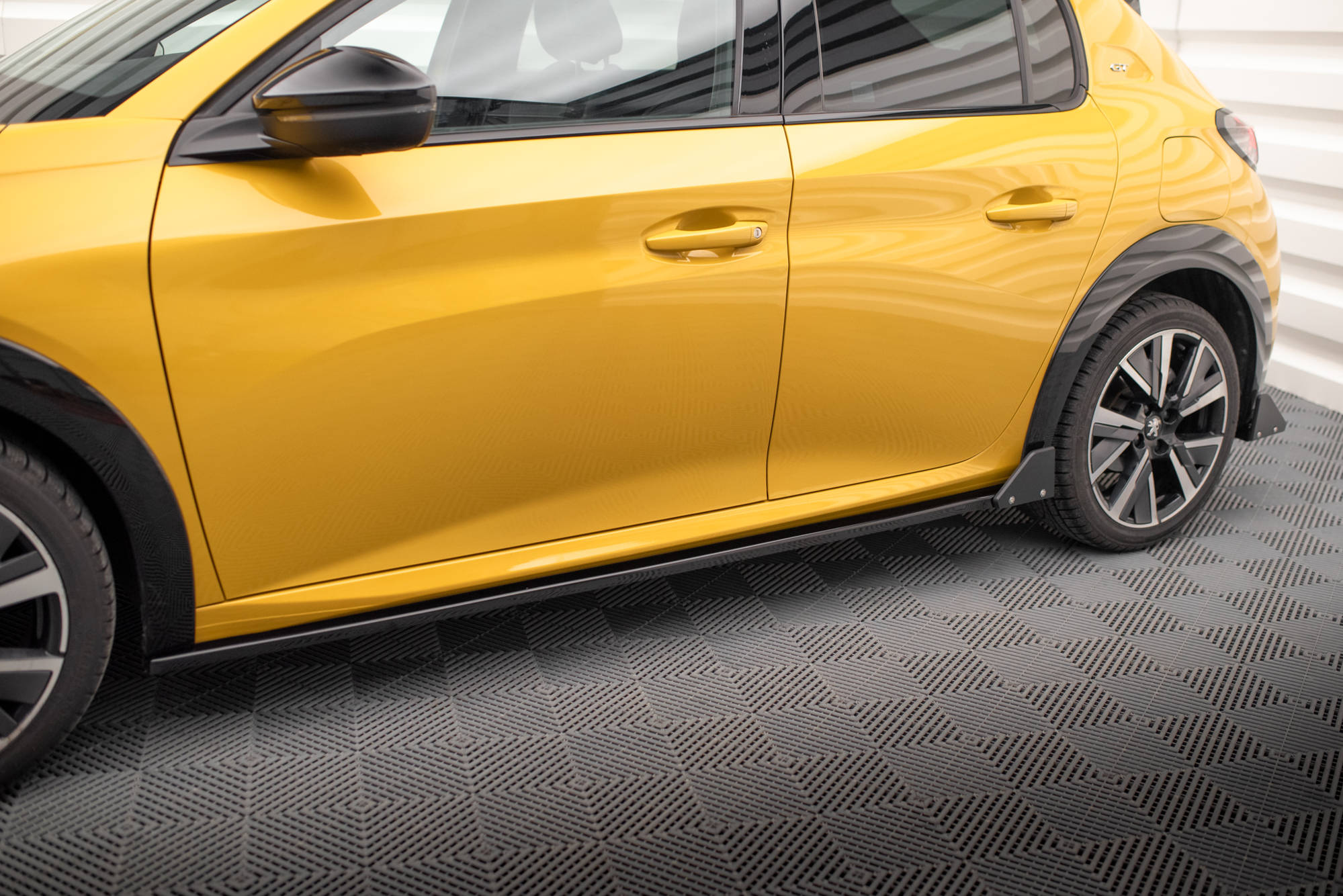 Sideskjørt Med Flaps Peugeot 208 GT Mk2
