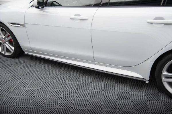 Sideskjørt Jaguar XE R-Sport X760
