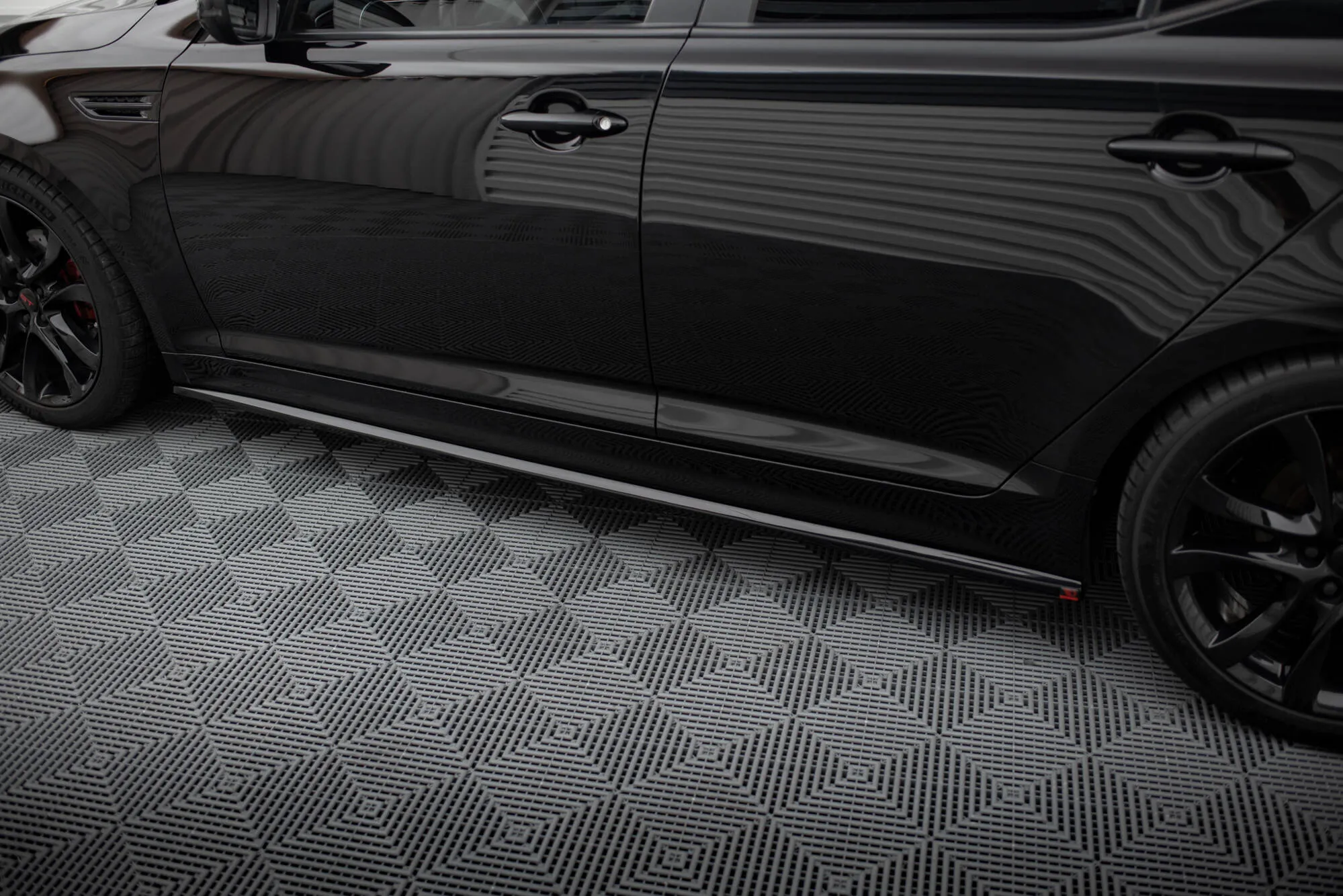 Sideskjørt Kia Optima Mk3 - Bilde 2