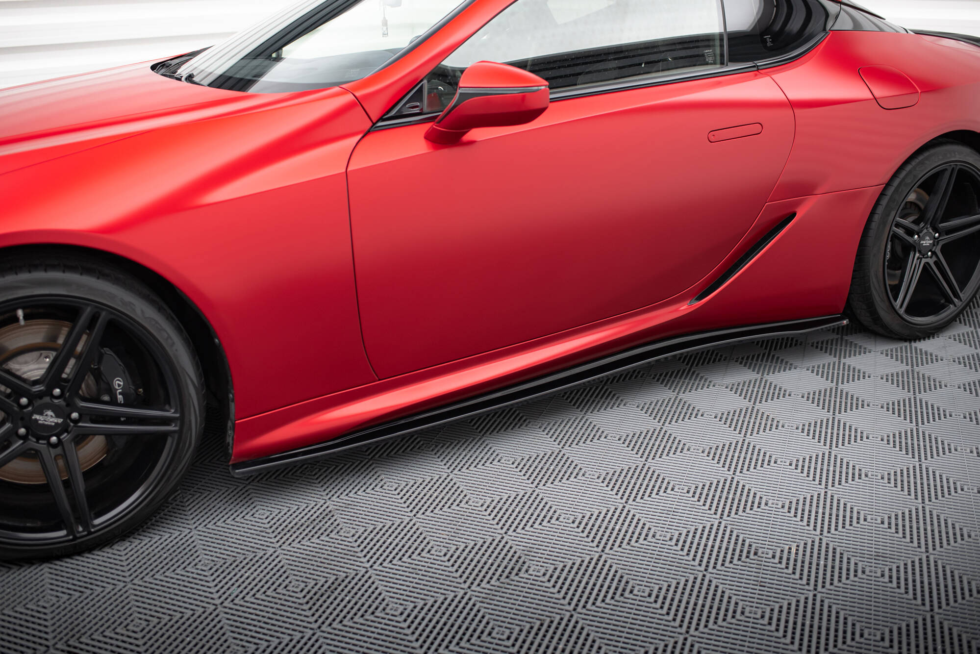 Sideskjørt Lexus LC 500
