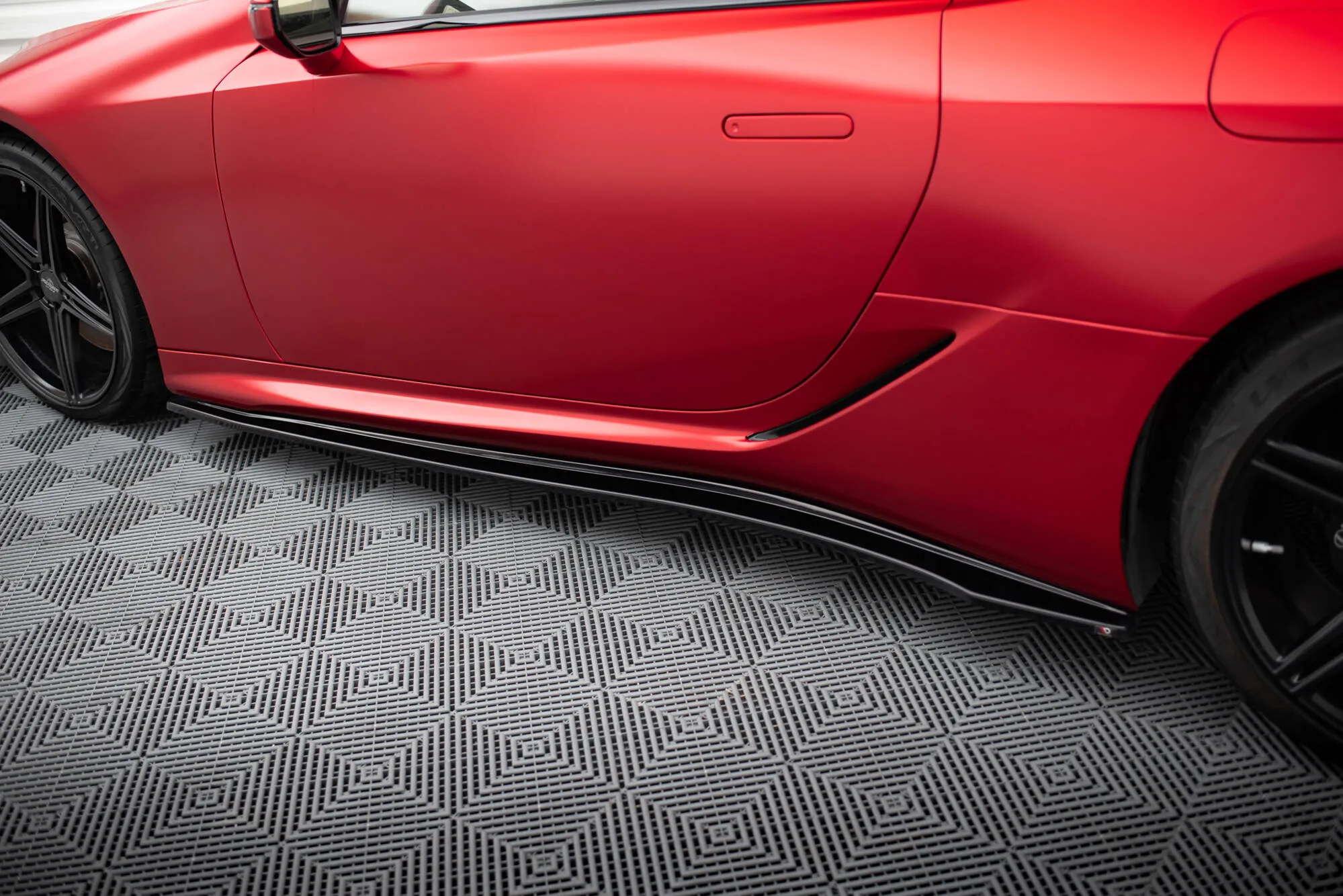 Sideskjørt Lexus LC 500 - Bilde 3