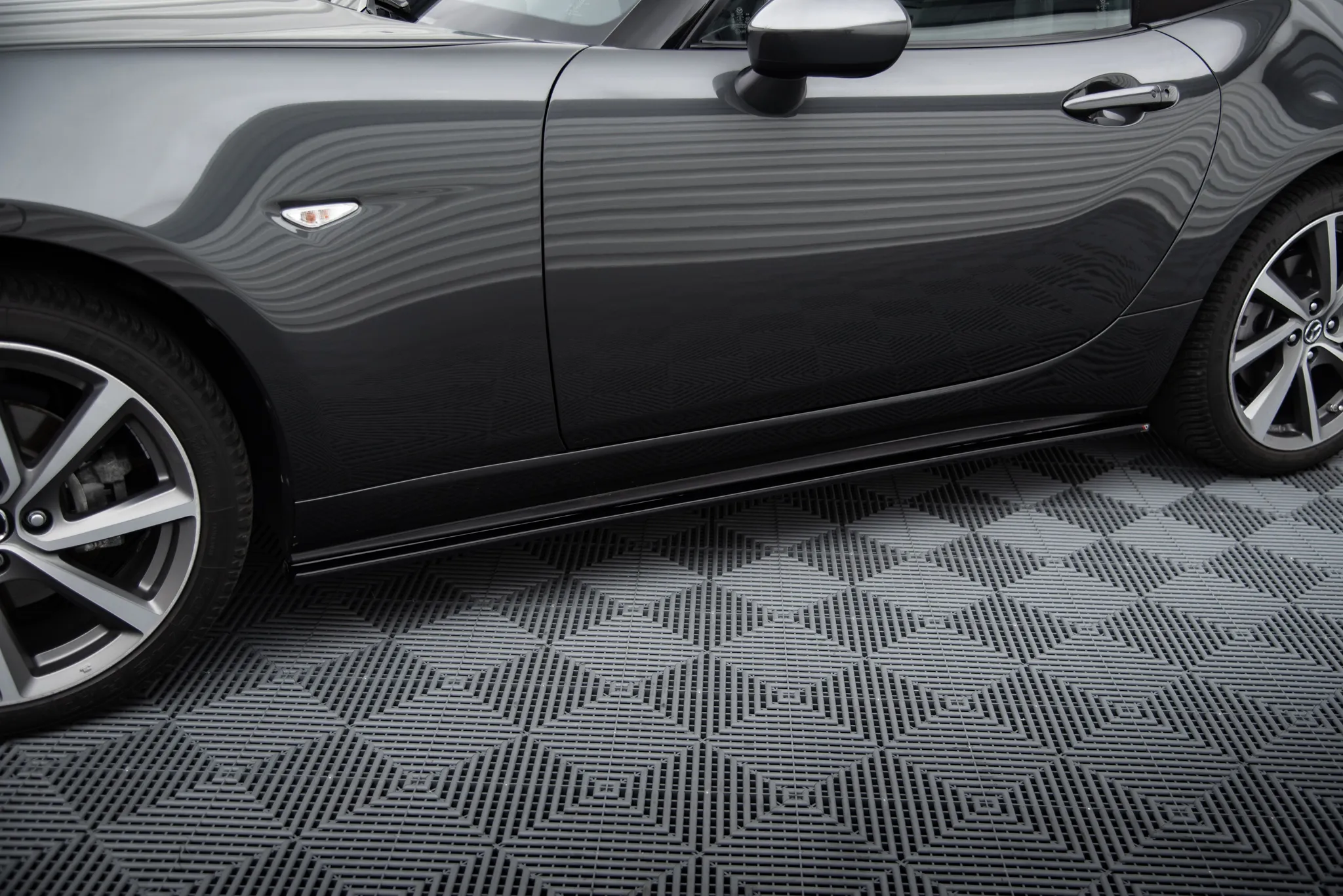 Sideskjørt Mazda MX-5 ND (Mk4)