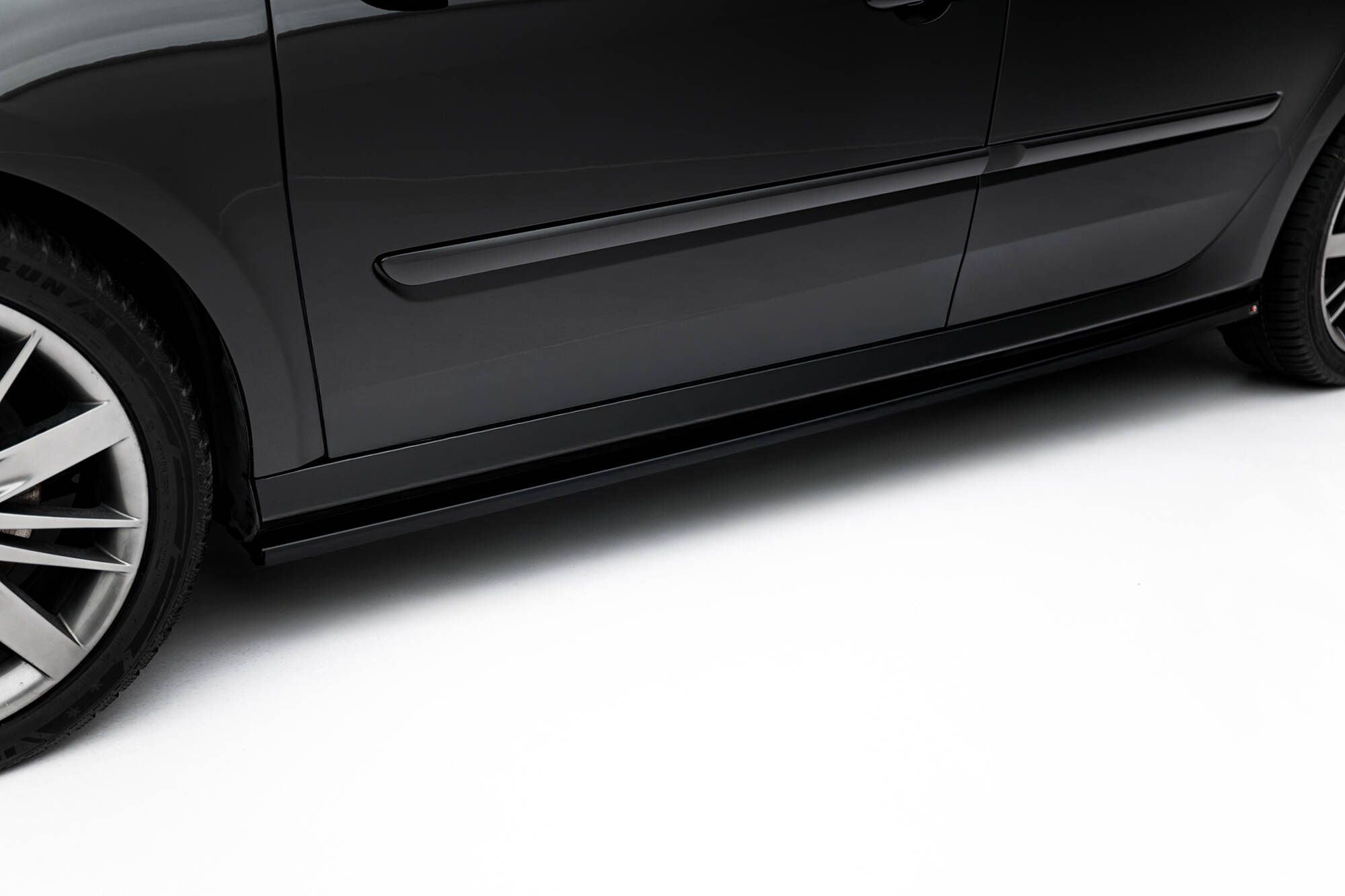 Sideskjørt Renault Laguna Hatchback GT Mk3