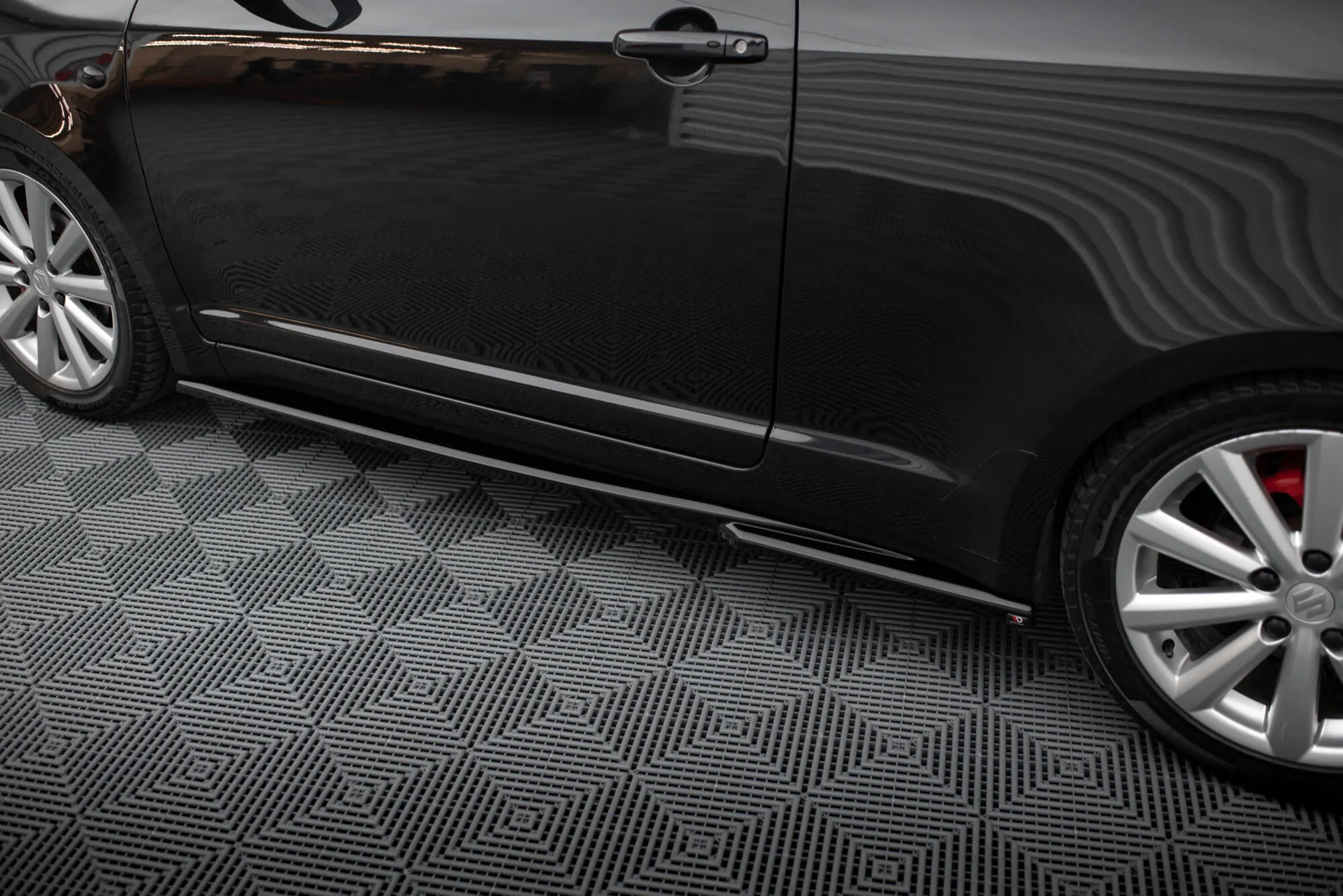 Sideskjørt Suzuki Swift Sport Mk4 - Bilde 3