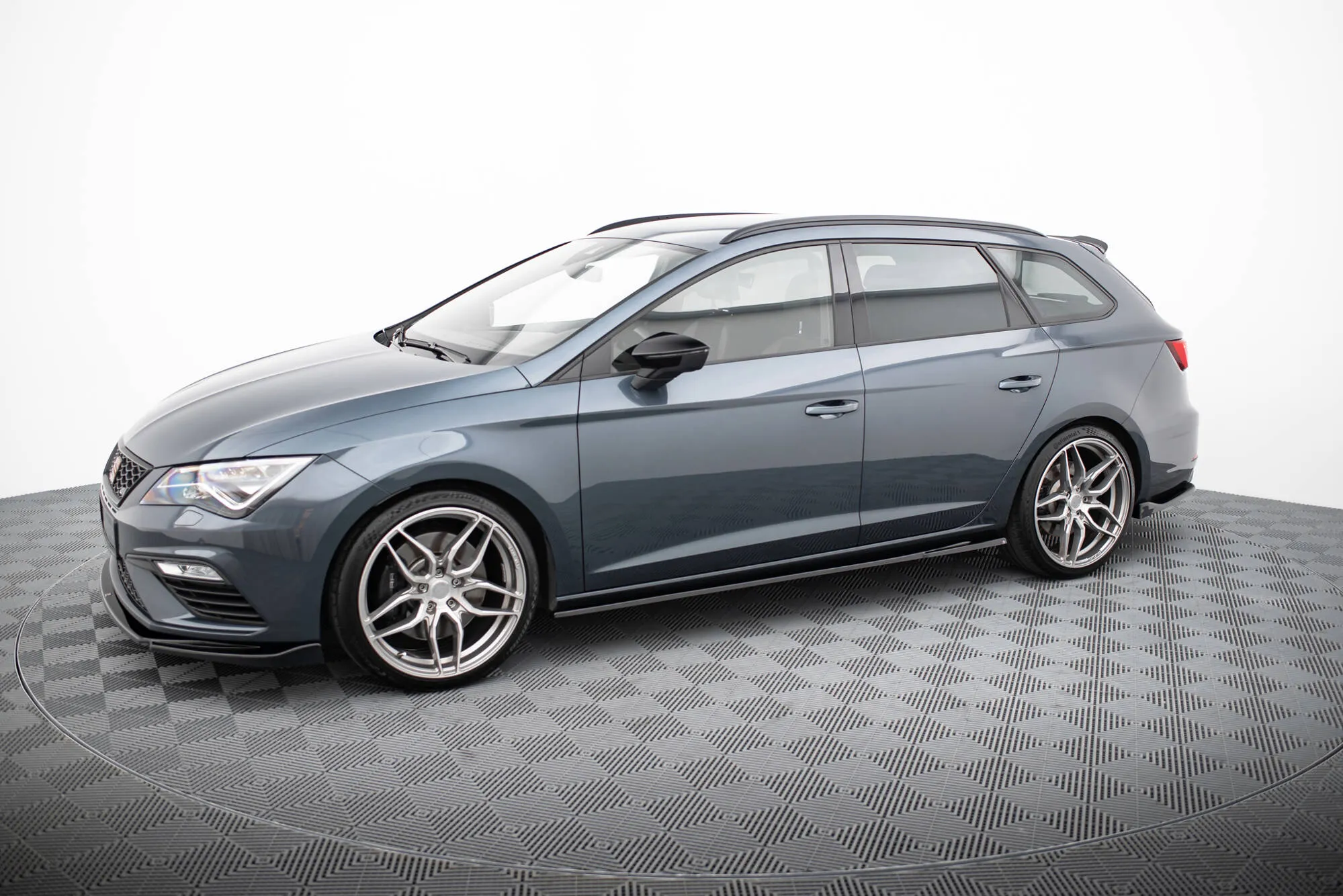 Sideskjørt V.5 Seat Leon Cupra / FR Mk3 / Mk3 Facelift - Bilde 2