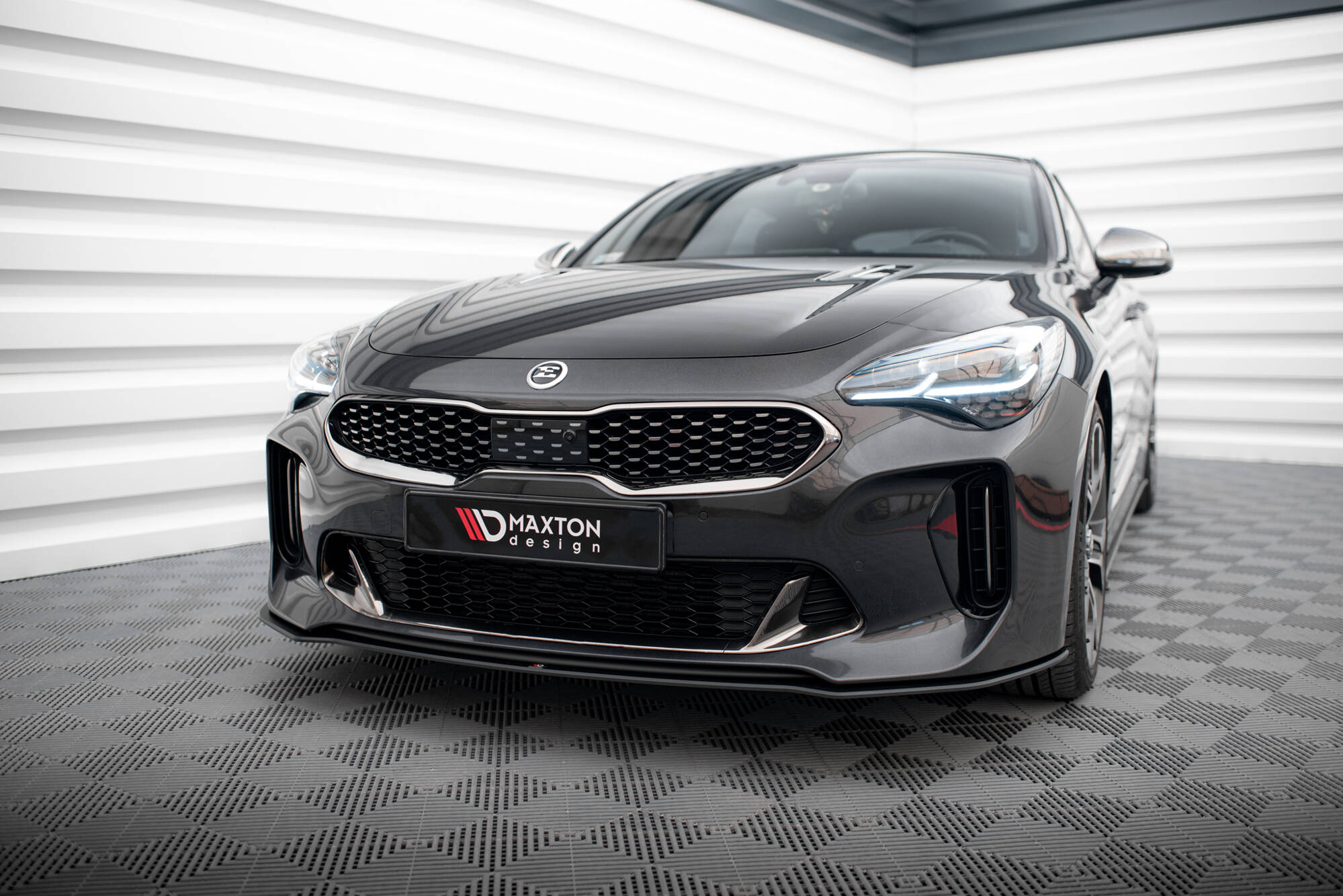 Frontleppe Street Pro Kia Stinger GT / GT-Line / Standard Mk1
