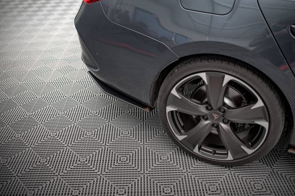 Bakre Flaps Street Pro Cupra Leon ST Mk1