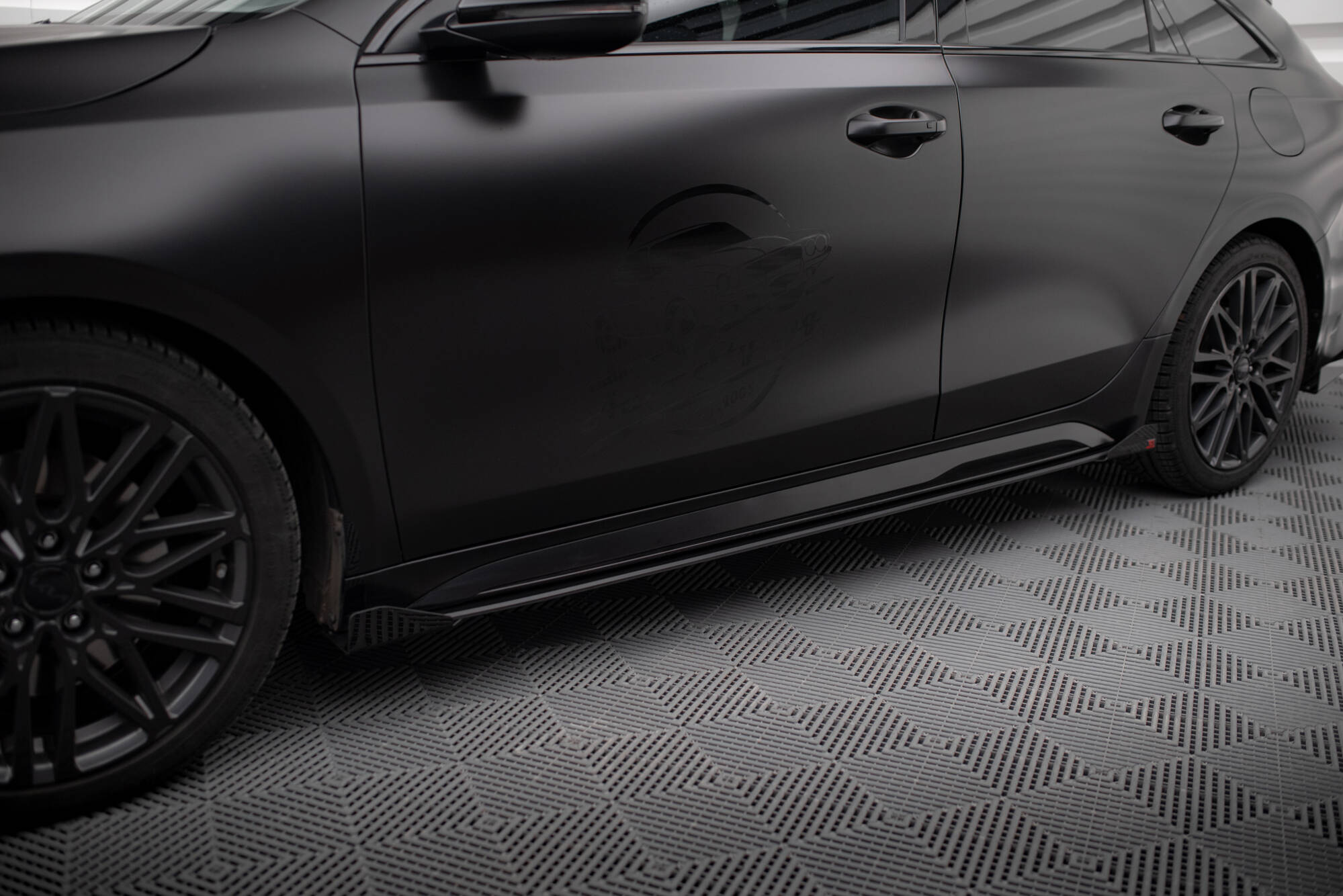 Sideskjørt Street Pro Med Flaps Kia Proceed GT / GT-Line Mk1 Facelift / Ceed GT Mk3 Facelift
