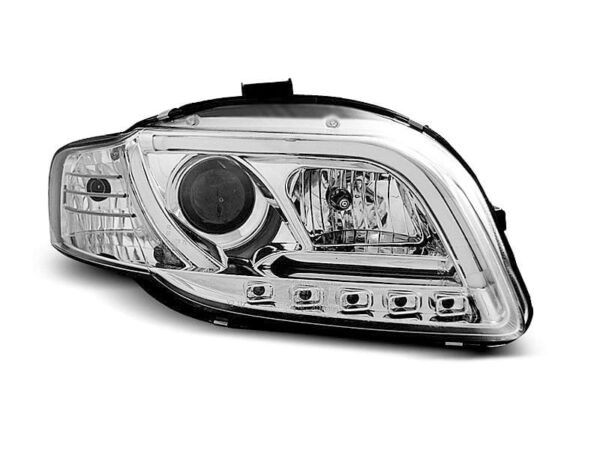Frontlykter Rørlys Krom Audi A4 B7 11.04-03.08